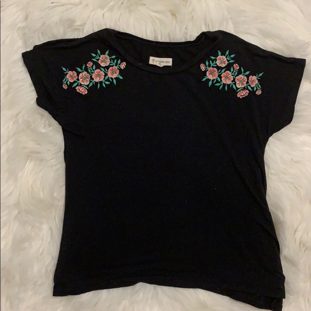 Black t-shirt